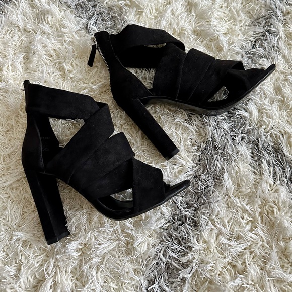 Zara Basic Collection Heels - Picture 9 of 9
